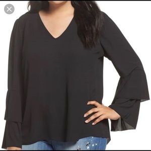 Melissa McCarthy black blouse tier sleeves 1x